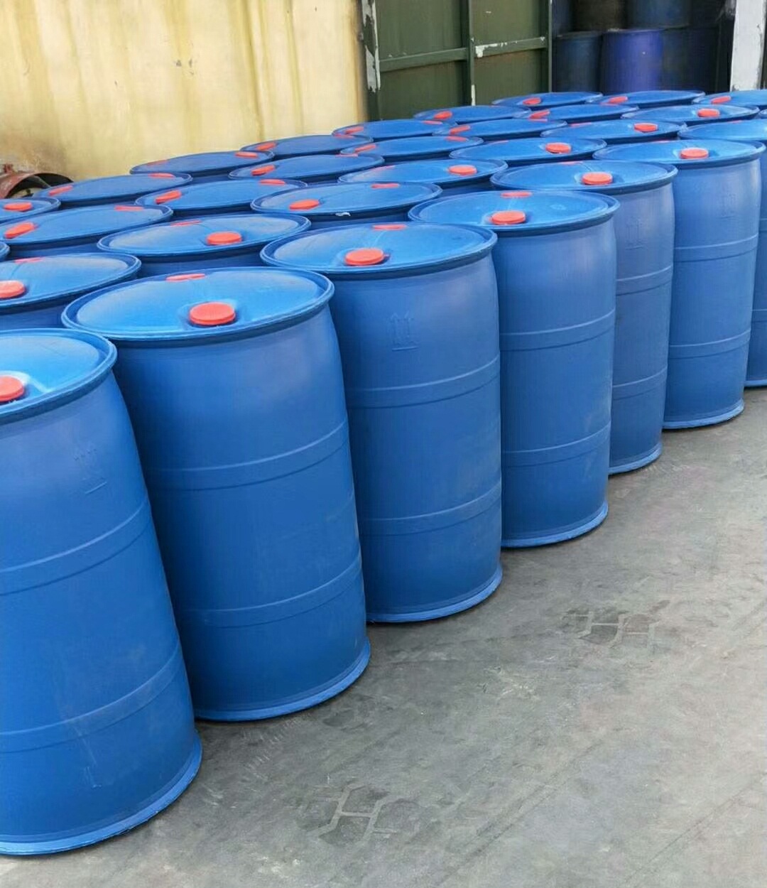 甲胺甲醇溶液提醒大家要小心取放甲胺醇溶液